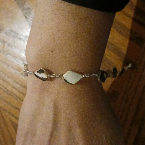 Womans necklace and bracelet set from the islands - Picture 14 of 14